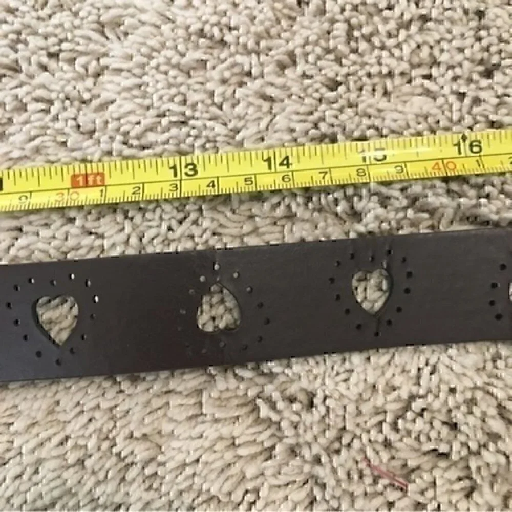 Girls size medium cutout heart belt